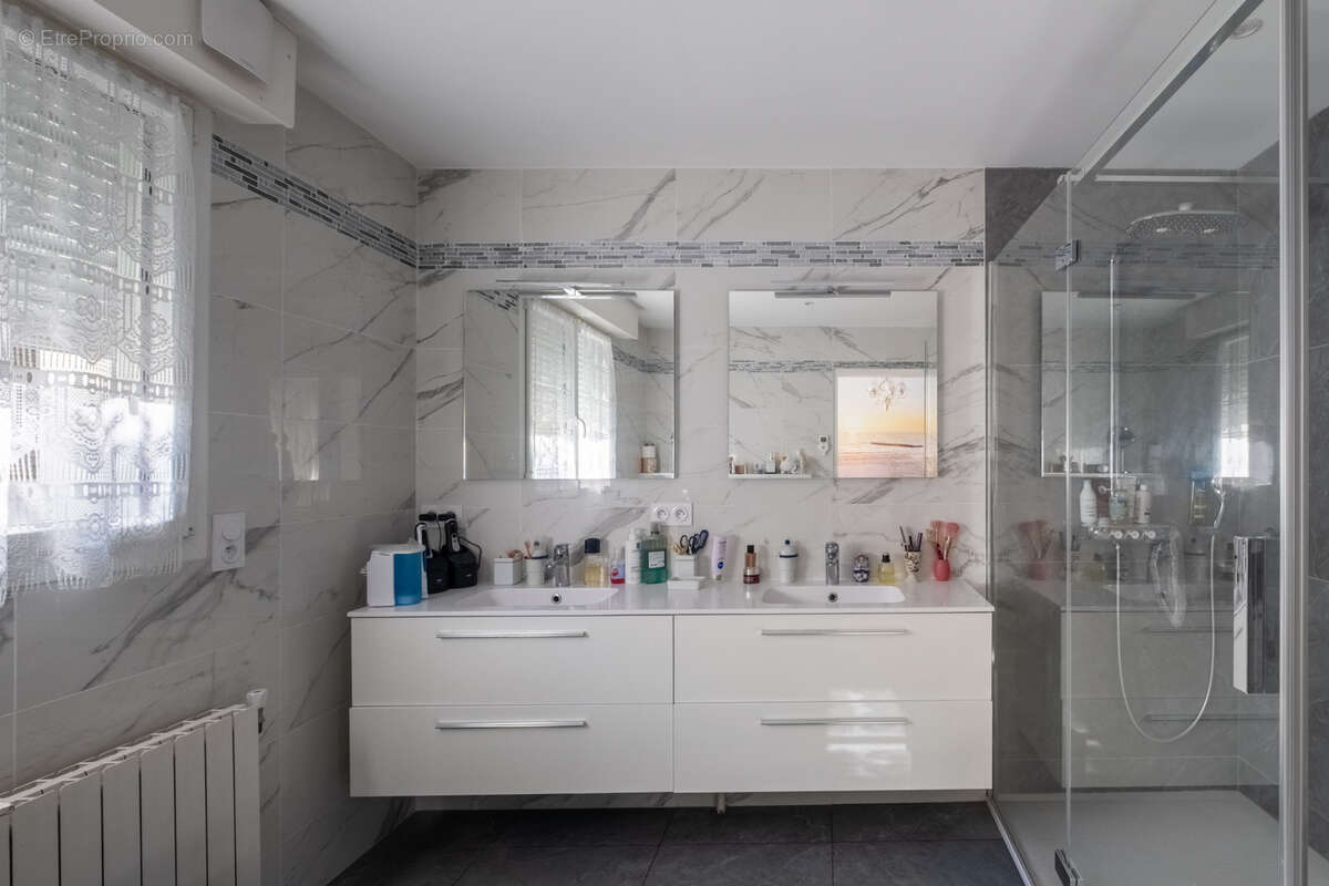 Abatilles maison familiale 6 pieces vente en nue propriete - photo 10