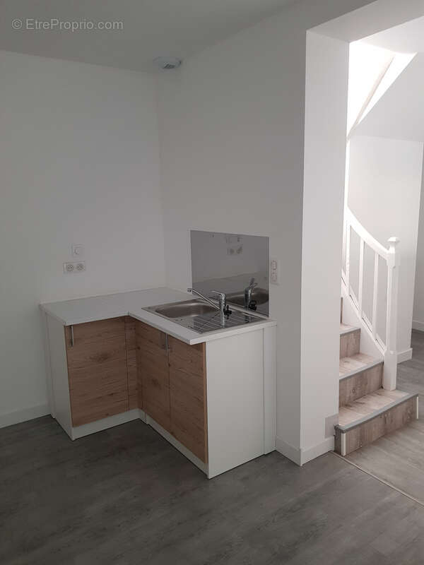 Appartement à BARBEZIEUX-SAINT-HILAIRE