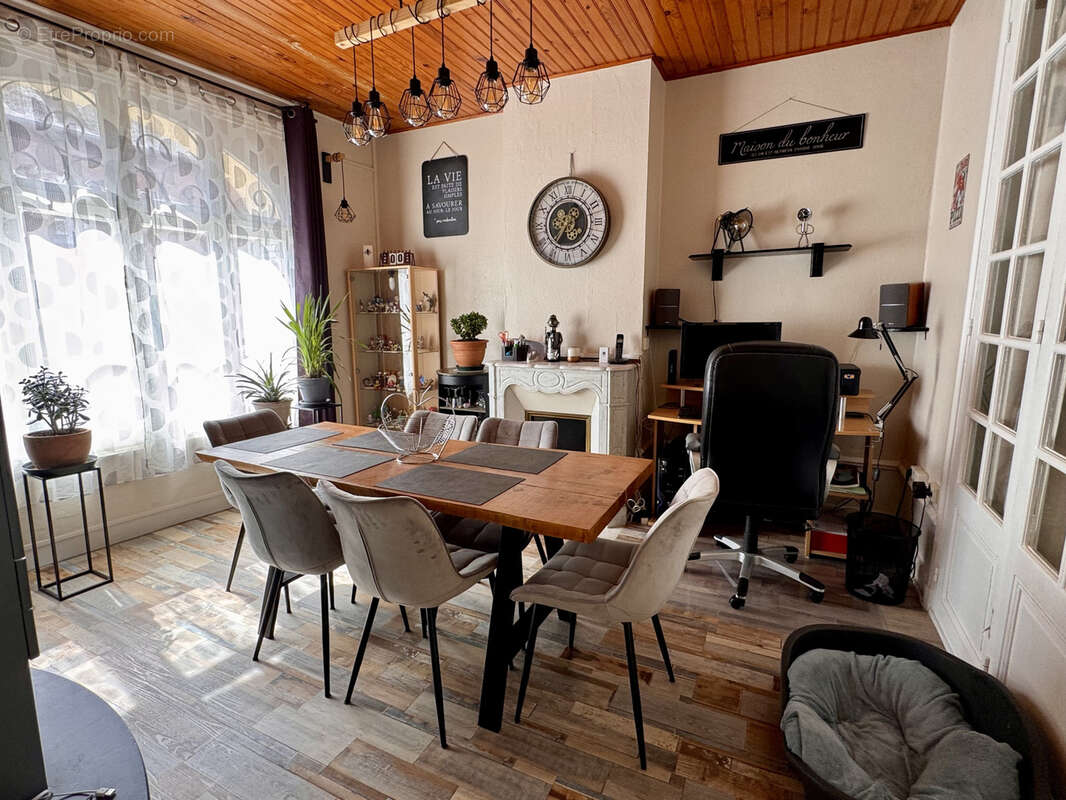 Henriville - Garage & Jardin - photo 3