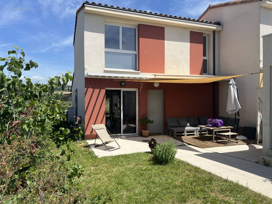 Maison à LE CASTELLET