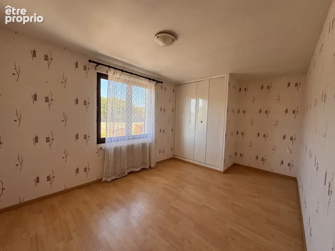 Maison individuelle avec grand terrain et potentiel d’aménagement - photo 3