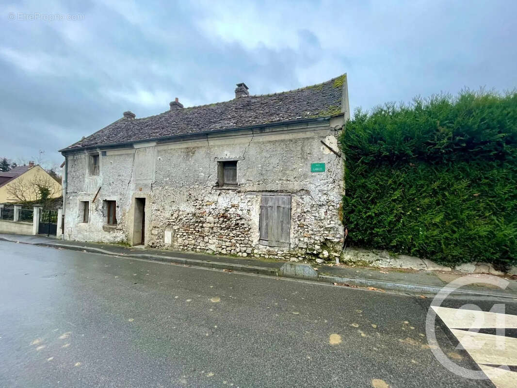 Maison à MOUSSY-LE-NEUF