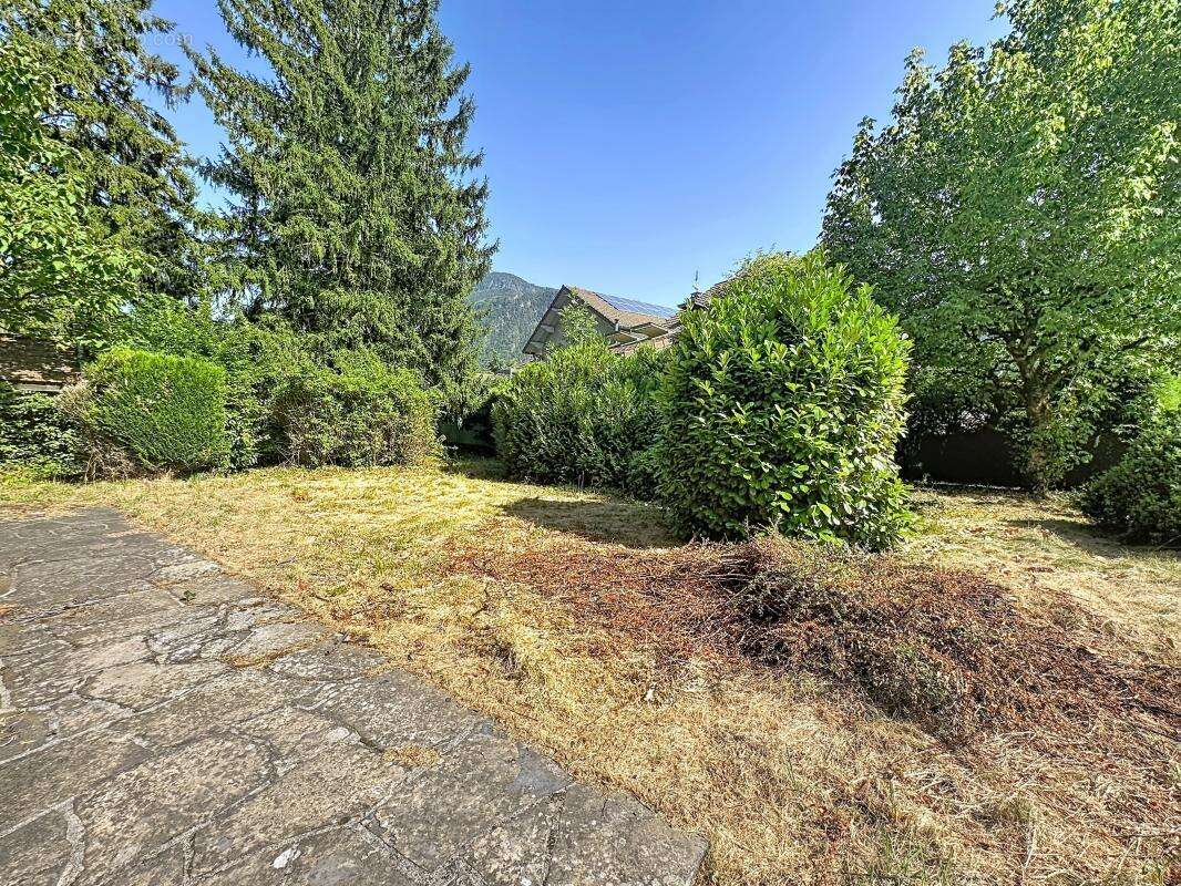 Maison 112 m² à Saint-Pierre-En-Faucigny  - photo 2