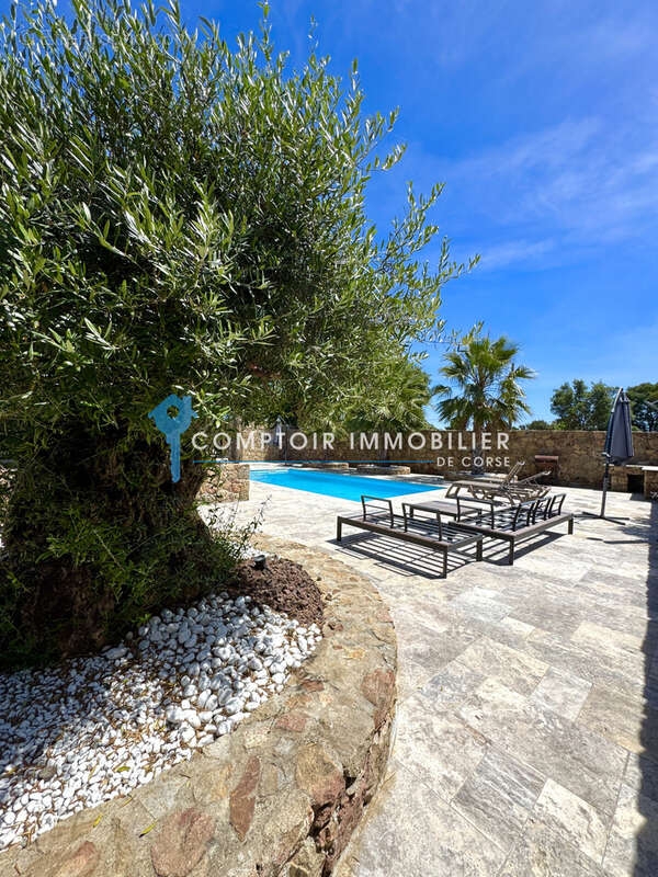 Villa style bergerie 3 chambres en pierre de taille avec piscine - photo 20