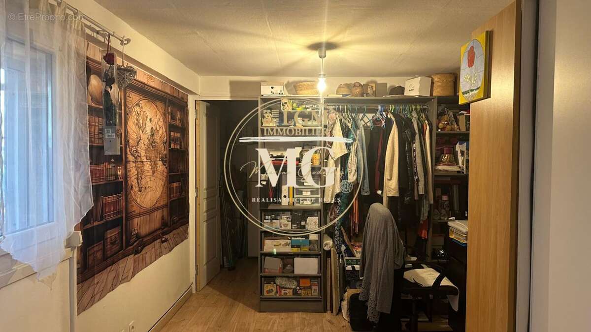 Appartement à MAUGUIO