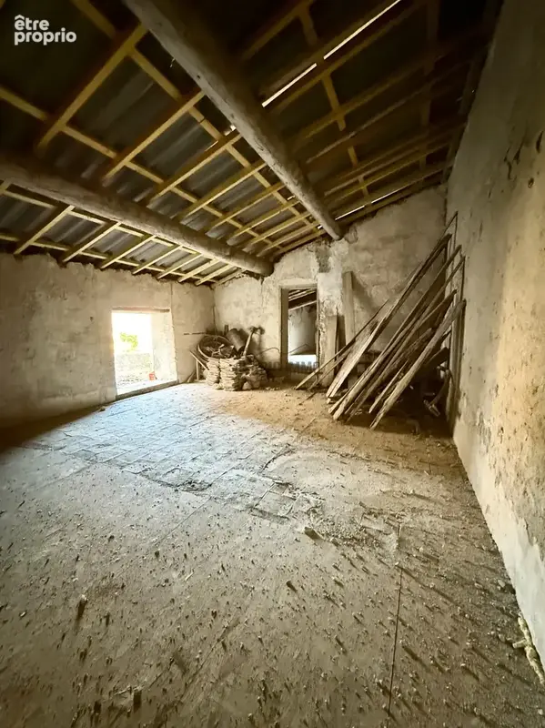 Maison de village avec extérieur, dépendances et grande remise - photo 16