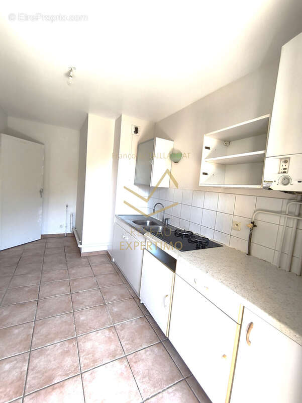 Appartement à L'ISLE-SUR-LA-SORGUE
