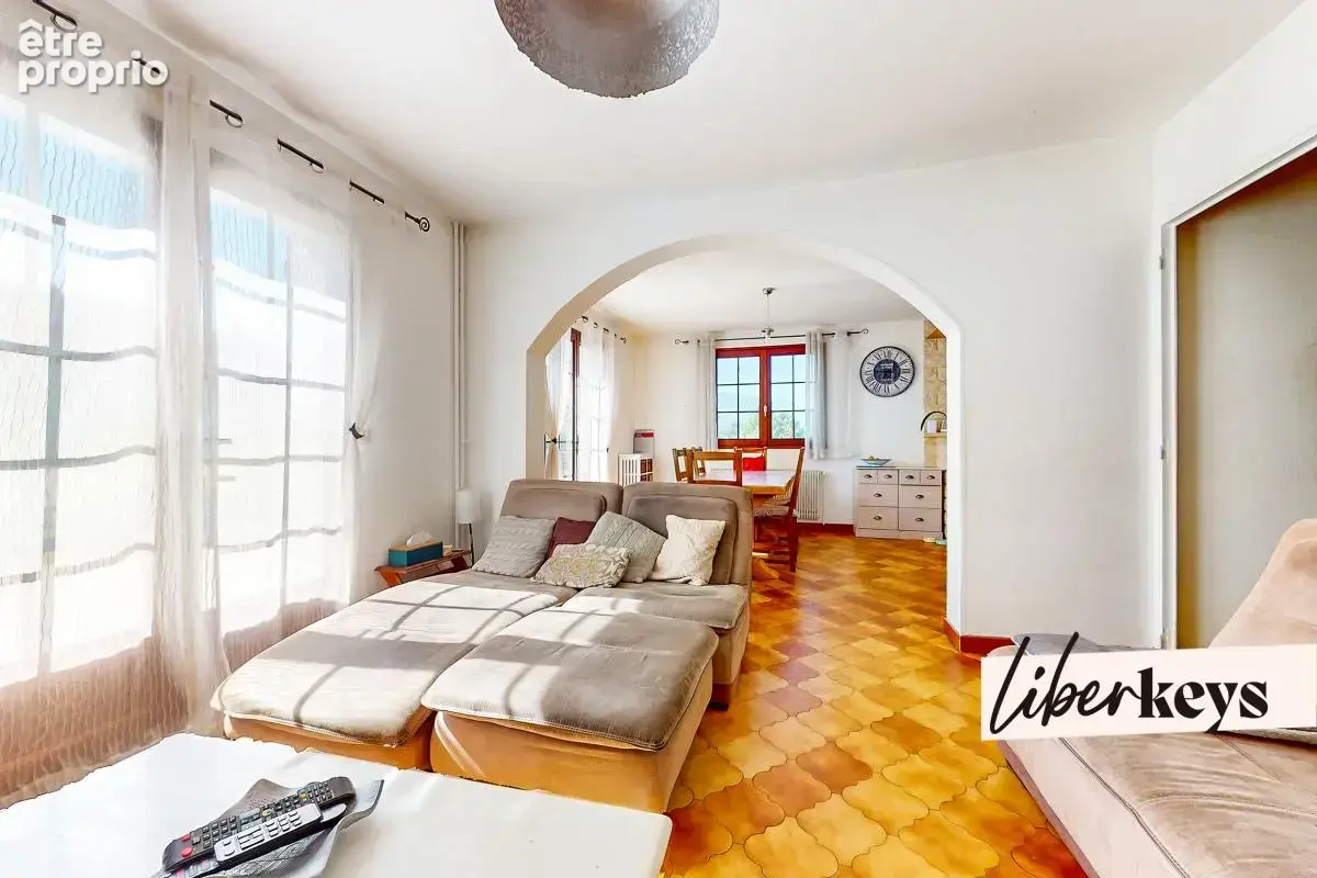 Maison familiale de caractère – 145 m² habitables – 5 chambres – Terrain de 2 690 m² – L'Albenc - photo 3