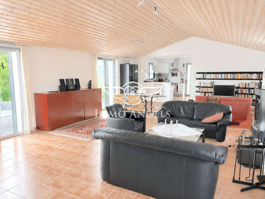 Maison 162 m² à Semussac  - photo 7