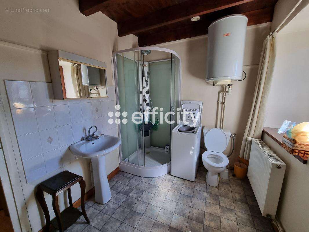 Maison à ALBARET-SAINTE-MARIE