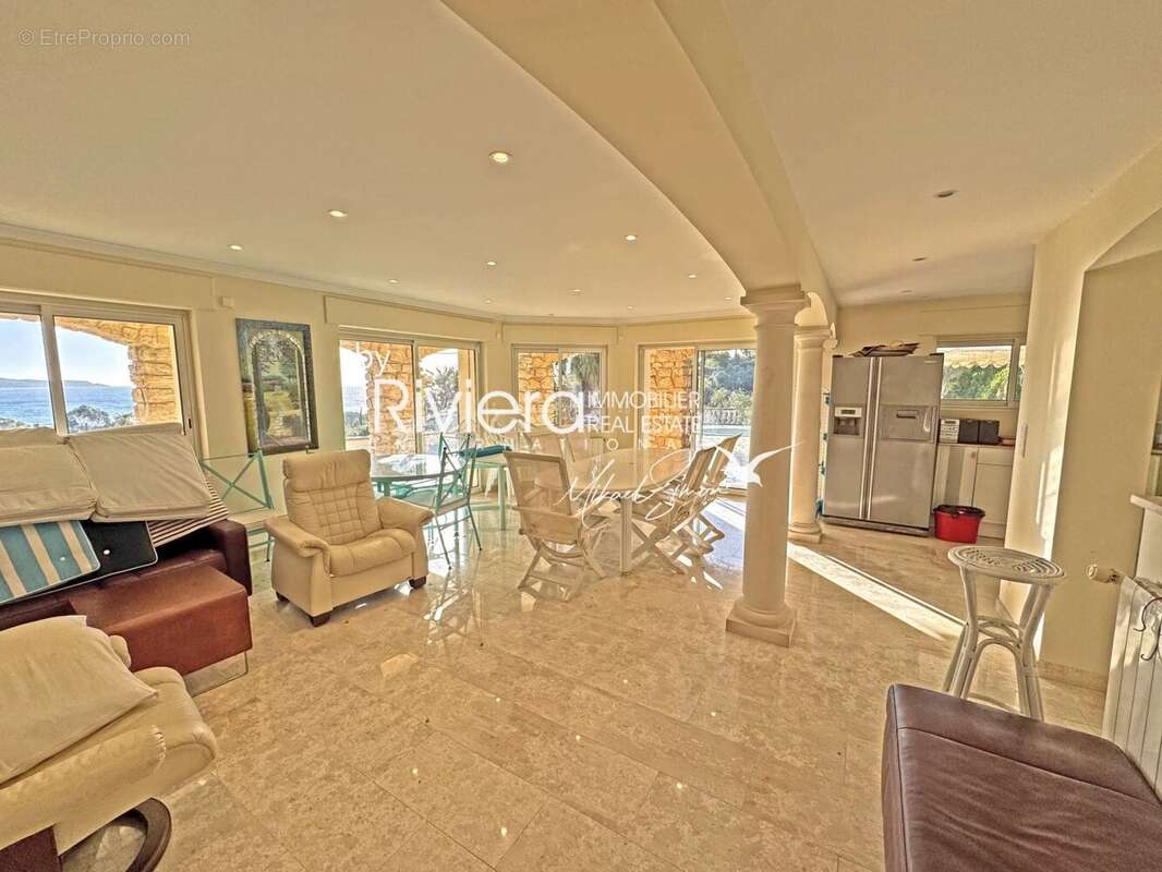 Maison à CAVALAIRE-SUR-MER