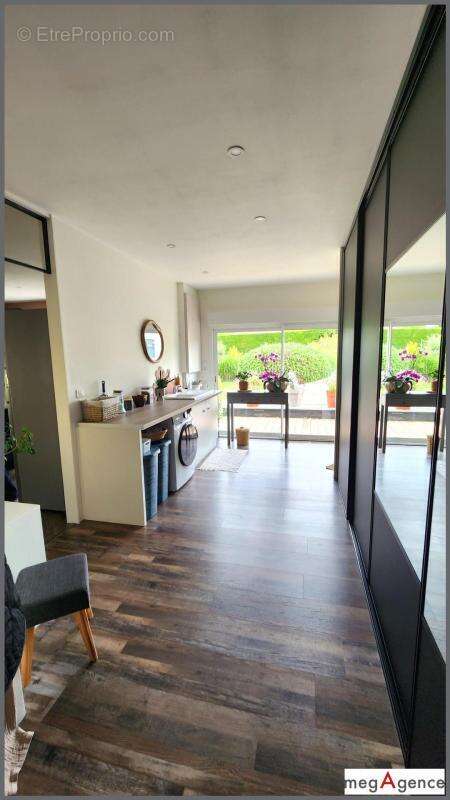 Maison à BUSSAC-SUR-CHARENTE