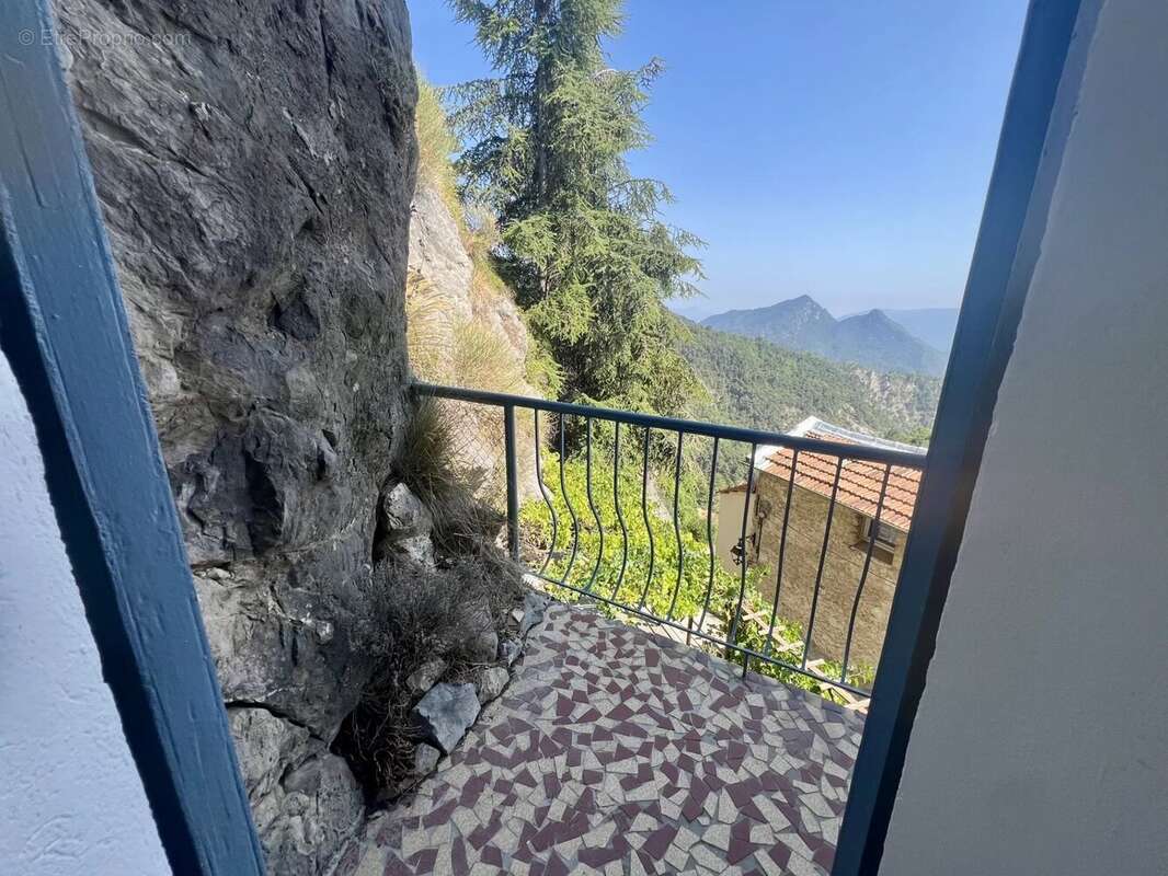Appartement 58 m² à Toudon  - photo 7