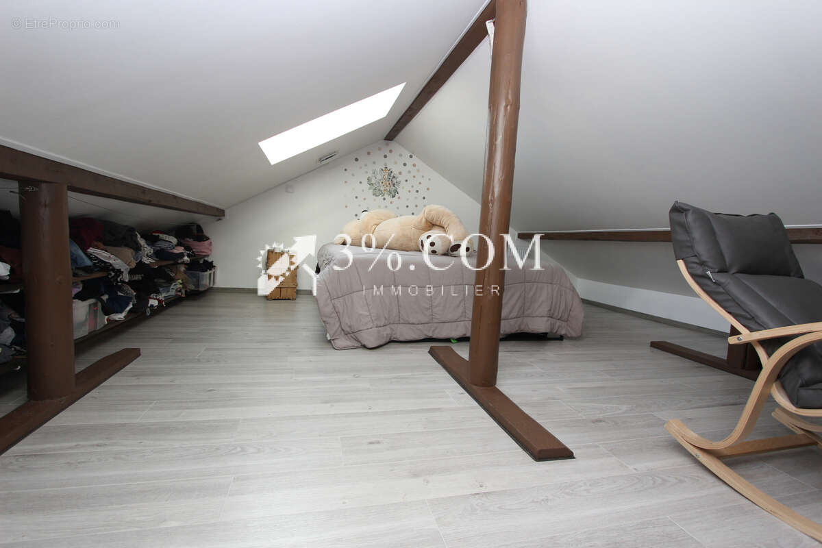 Maison 88 m2 - 2 chambres -1 bureau - Jardin - Garage - photo 5