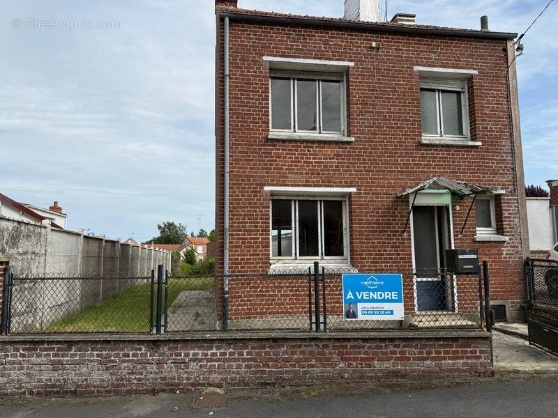 Maison à QUIEVY