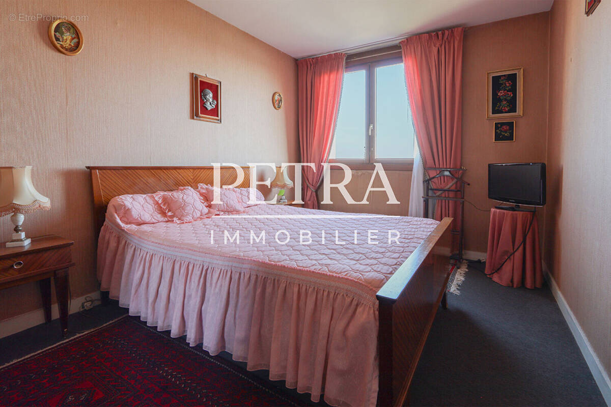 Appartement à FRESNES