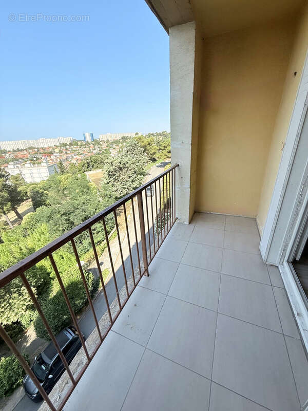 Beau T4 Traversant de 66m2 avec balcon - photo 5