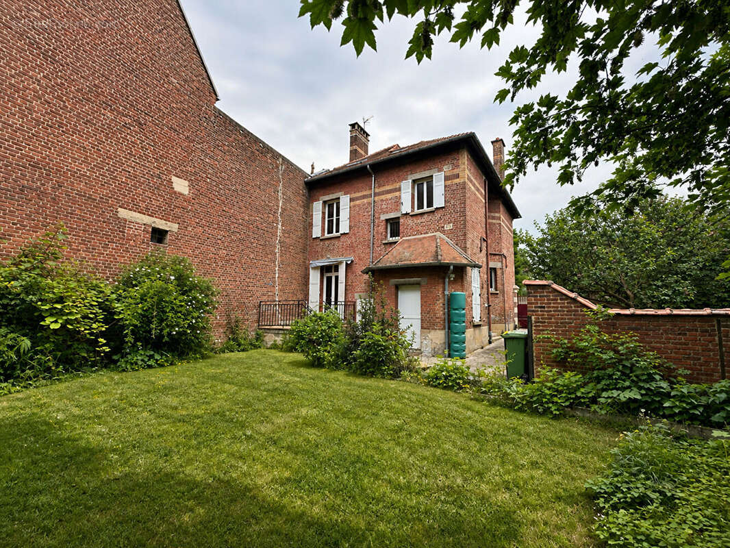 Maison à CHAUNY