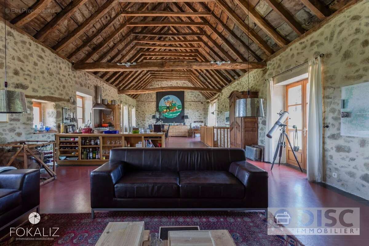 Maison à SAINT-ANDRE-DE-NAJAC