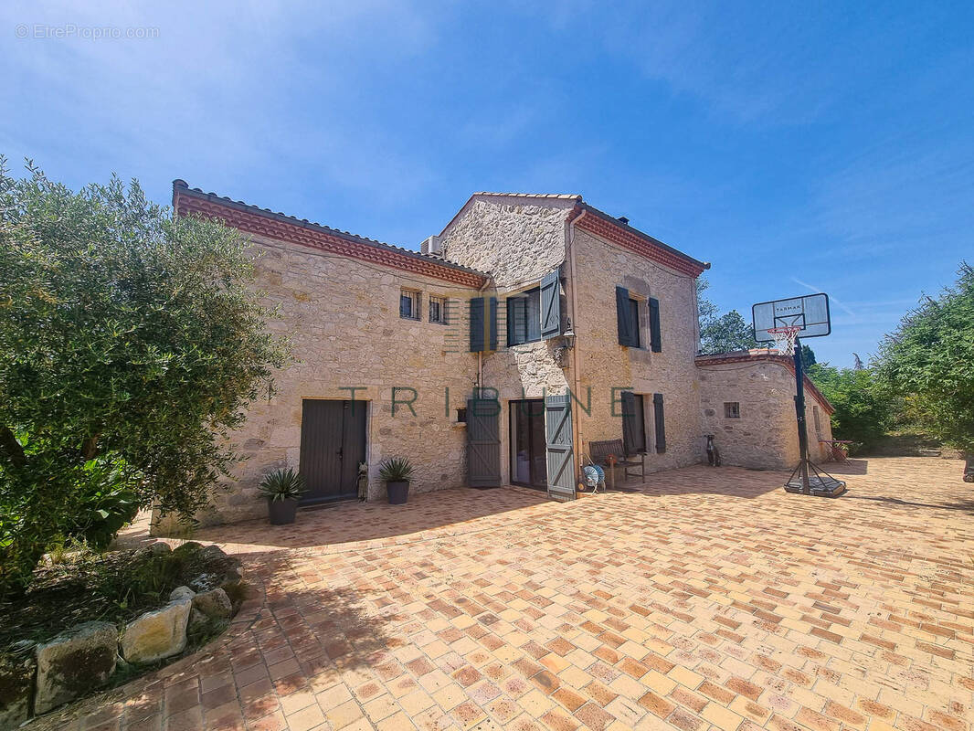 Maison à ROQUEFORT