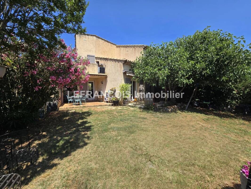 Maison à PEYMEINADE