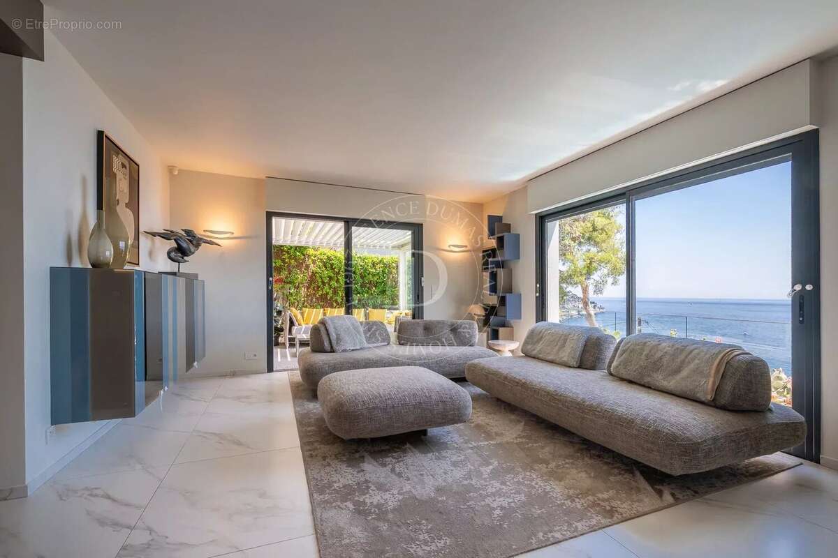 Maison à EZE