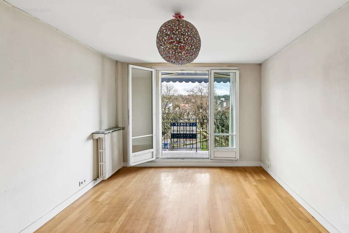 Appartement à SAINT-MAUR-DES-FOSSES