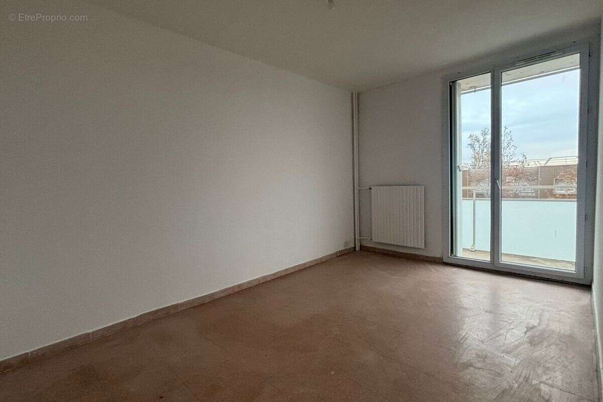 Appartement à PORT-DE-BOUC