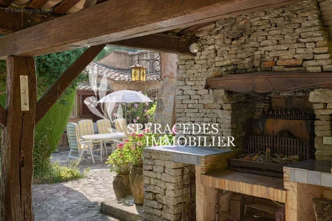 Maison à SAINT-VALLIER-DE-THIEY