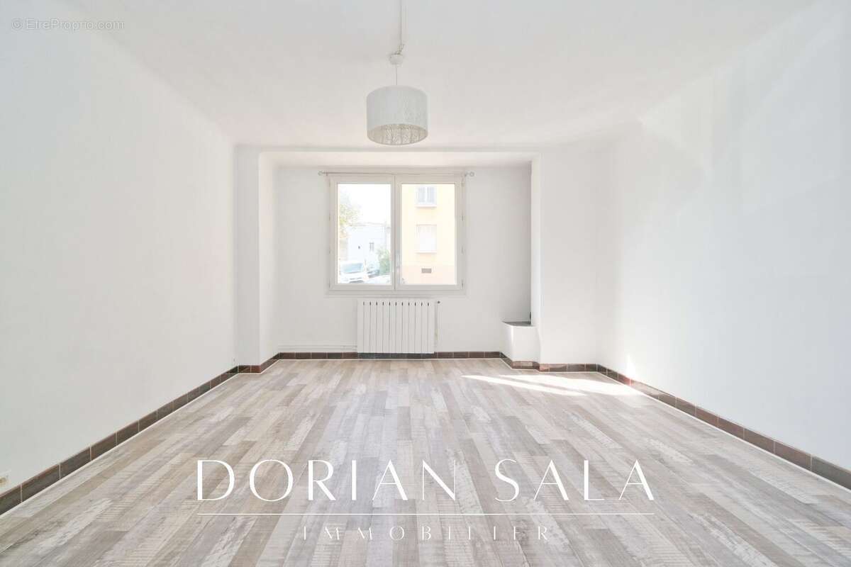 Appartement à MARSEILLE-15E