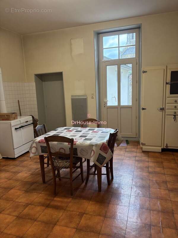 Maison 120 m² à Gencay  - photo 48