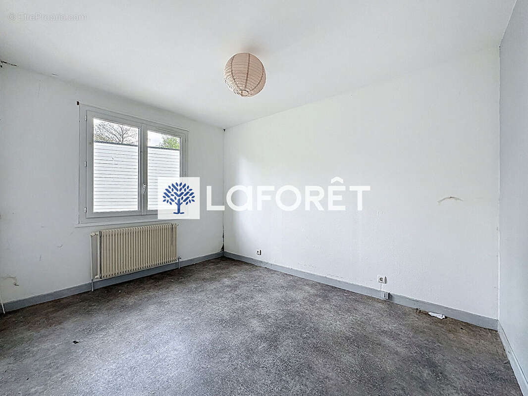 Maison à LE MESNIL-ESNARD