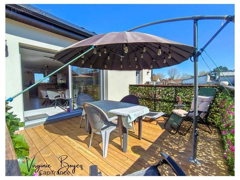 Maison à OYE-PLAGE