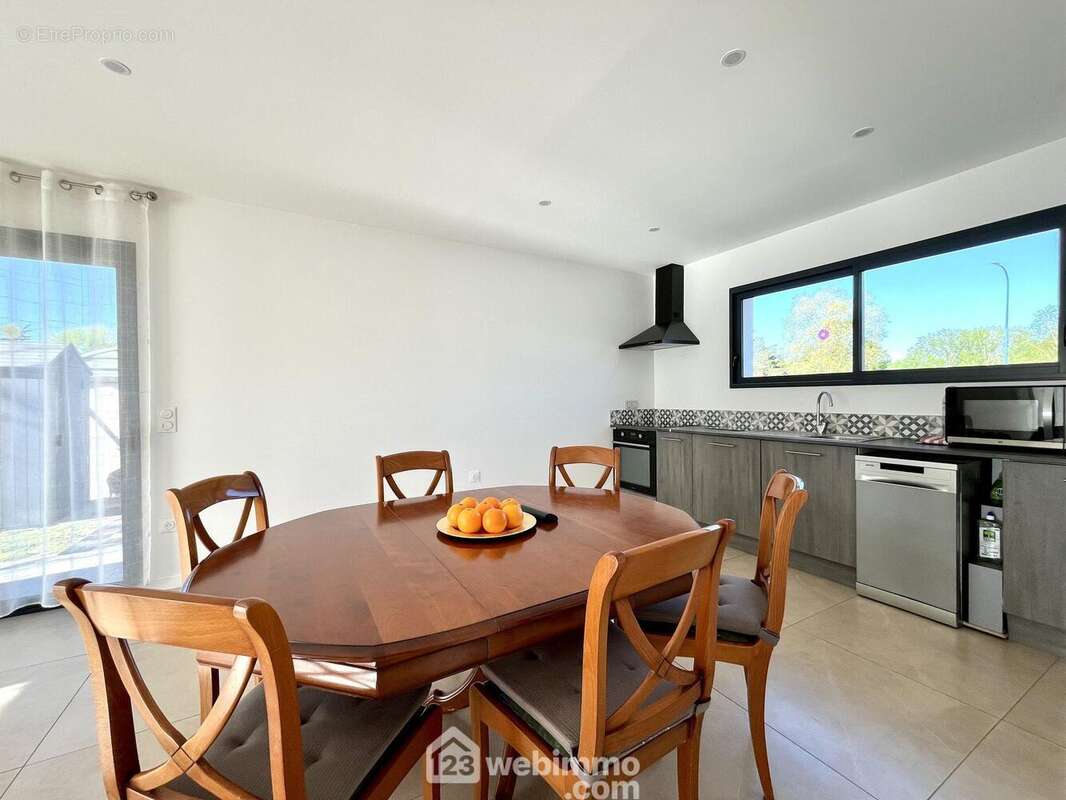 Maison à SAINT-DENIS-DE-PILE