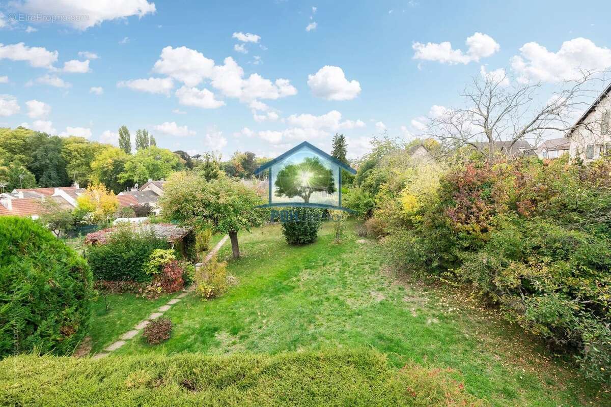 Maison à BOUSSY-SAINT-ANTOINE