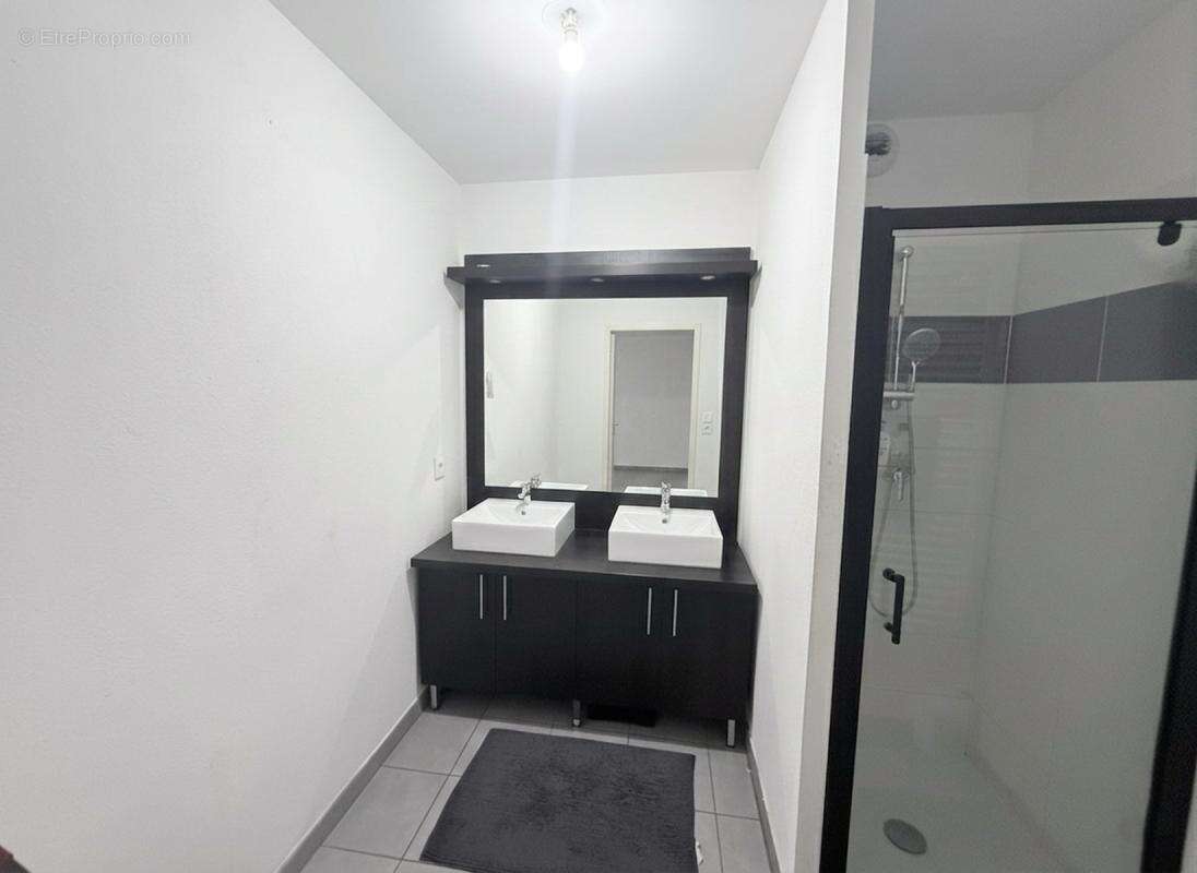 Appartement t3 de 67,17 m² avec terrasse de 11 m² et 3 places de parking - photo 5