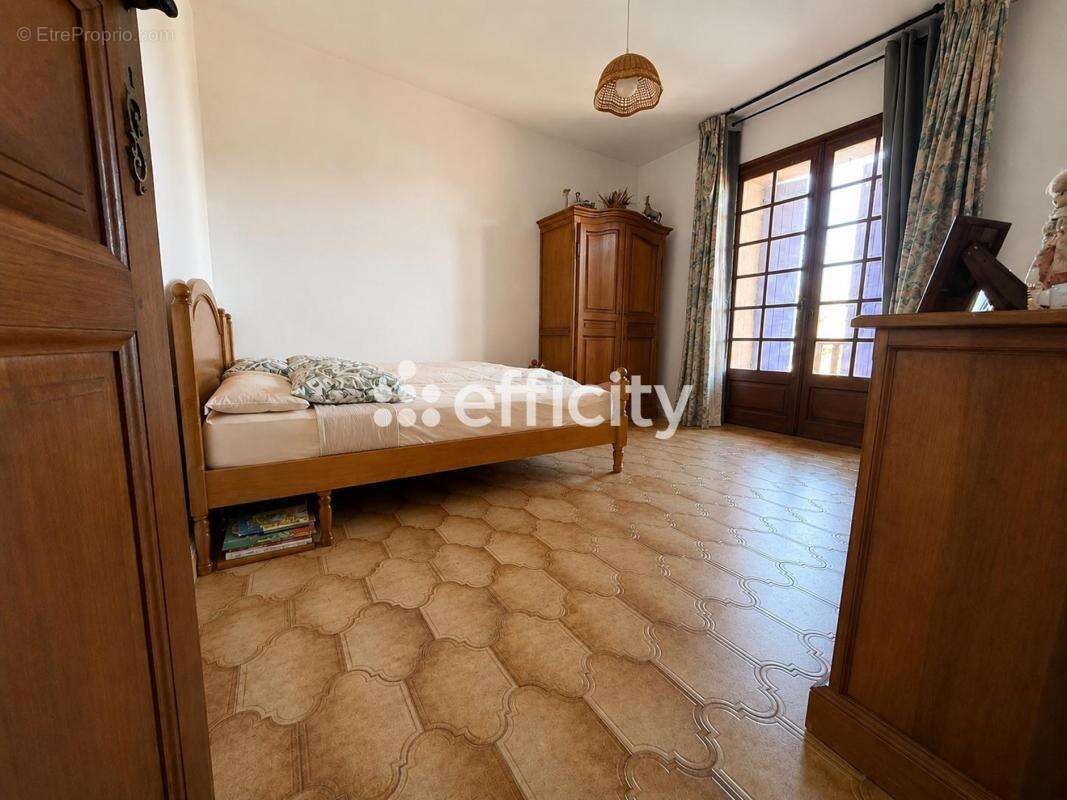 Maison 245 m² à Carry-Le-Rouet  - photo 11