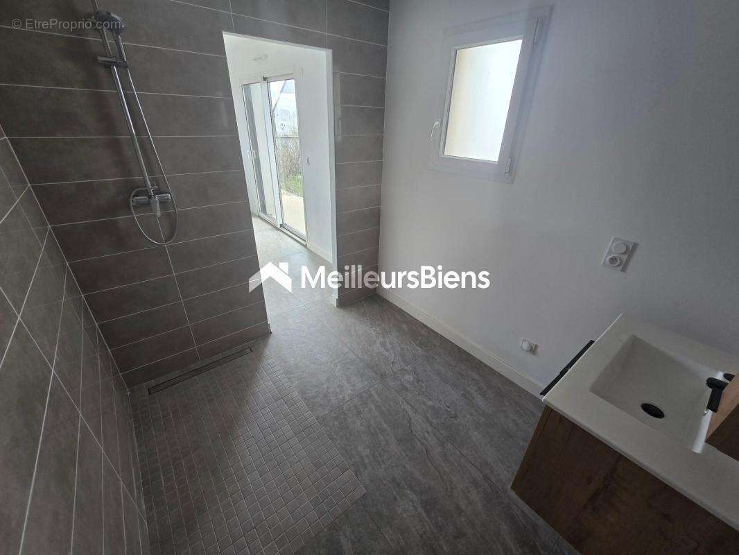 Maison à NORGES-LA-VILLE