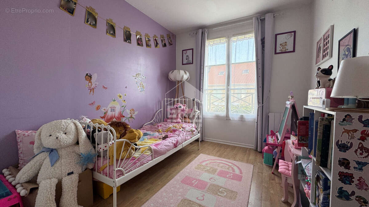 Maison à CORBEIL-ESSONNES