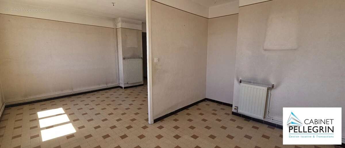 Appartement à MARSEILLE-8E