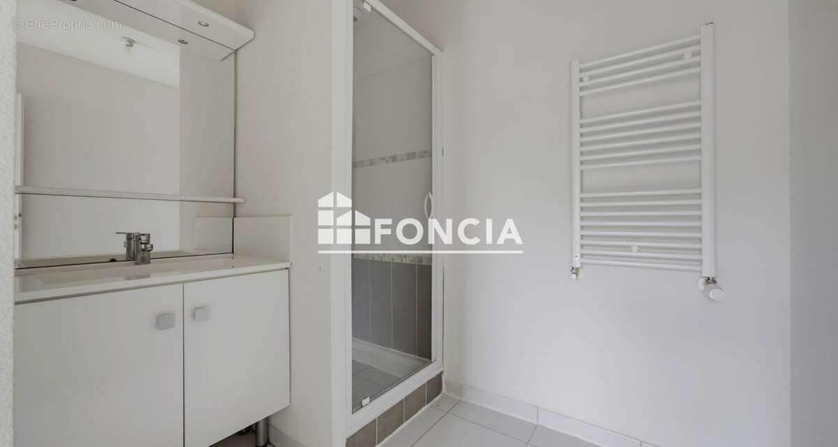 À VENDRE – T4 de 88 m² avec balcon et 2 parkings – Pessac - photo 6