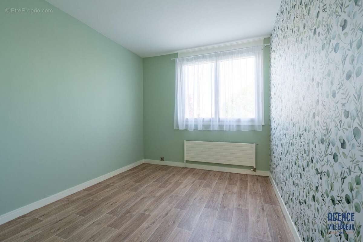 Appartement à LES CLAYES-SOUS-BOIS