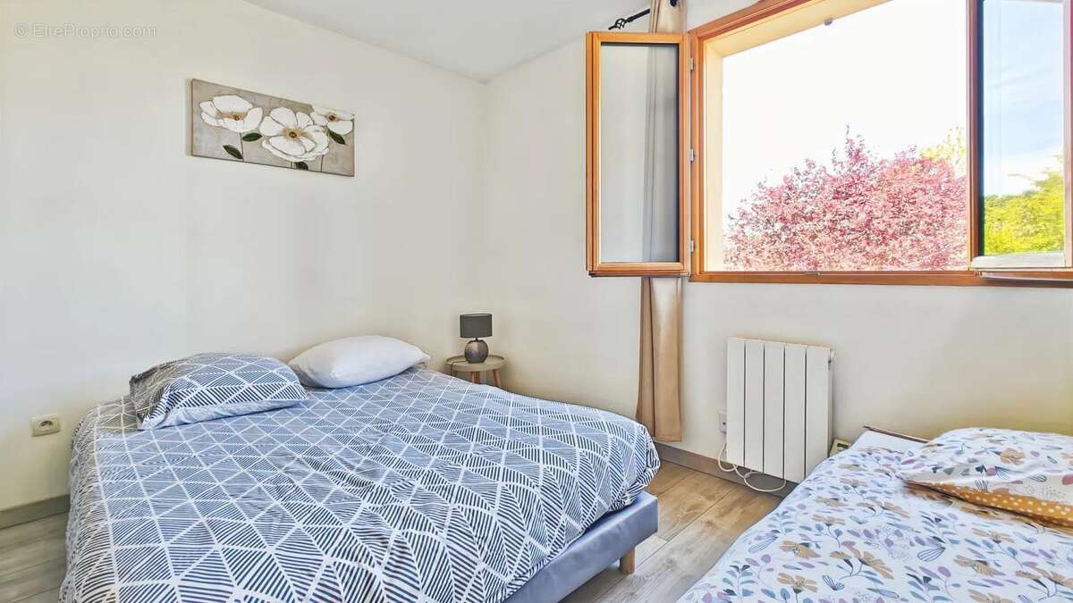 Maison à CHEPTAINVILLE