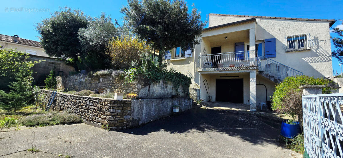 Maison à BAGNOLS-SUR-CEZE