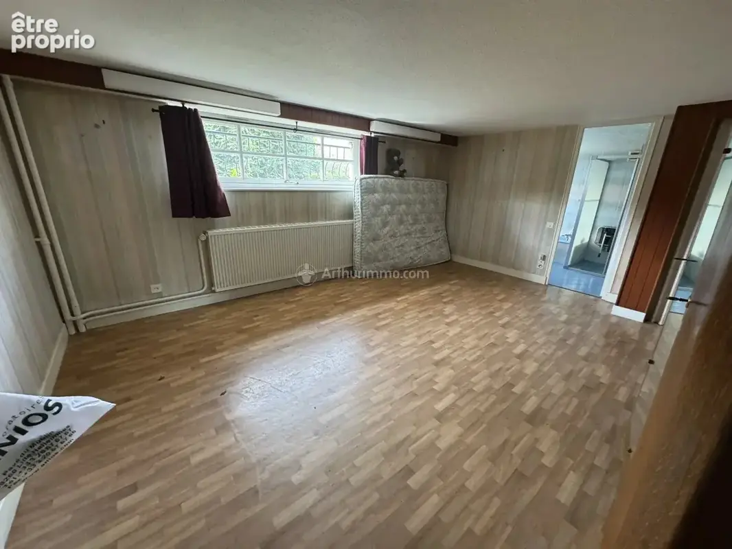 MANOIS – Grande maison de 242 m², 5 chambres, terrain arboré de 973 m² – DPE C - photo 4