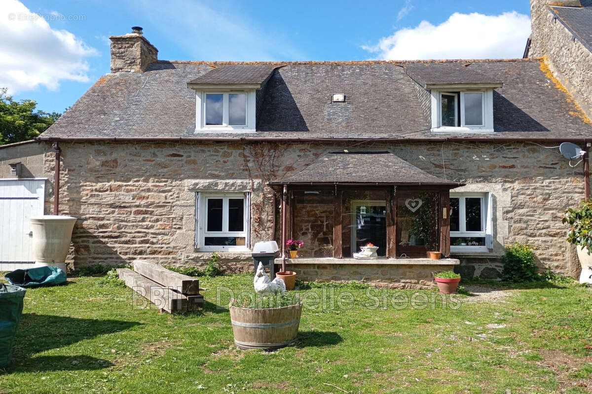 Maison à SAINT-CONNAN