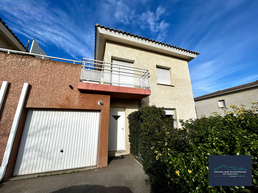 Appartement à SAINT-ESTEVE