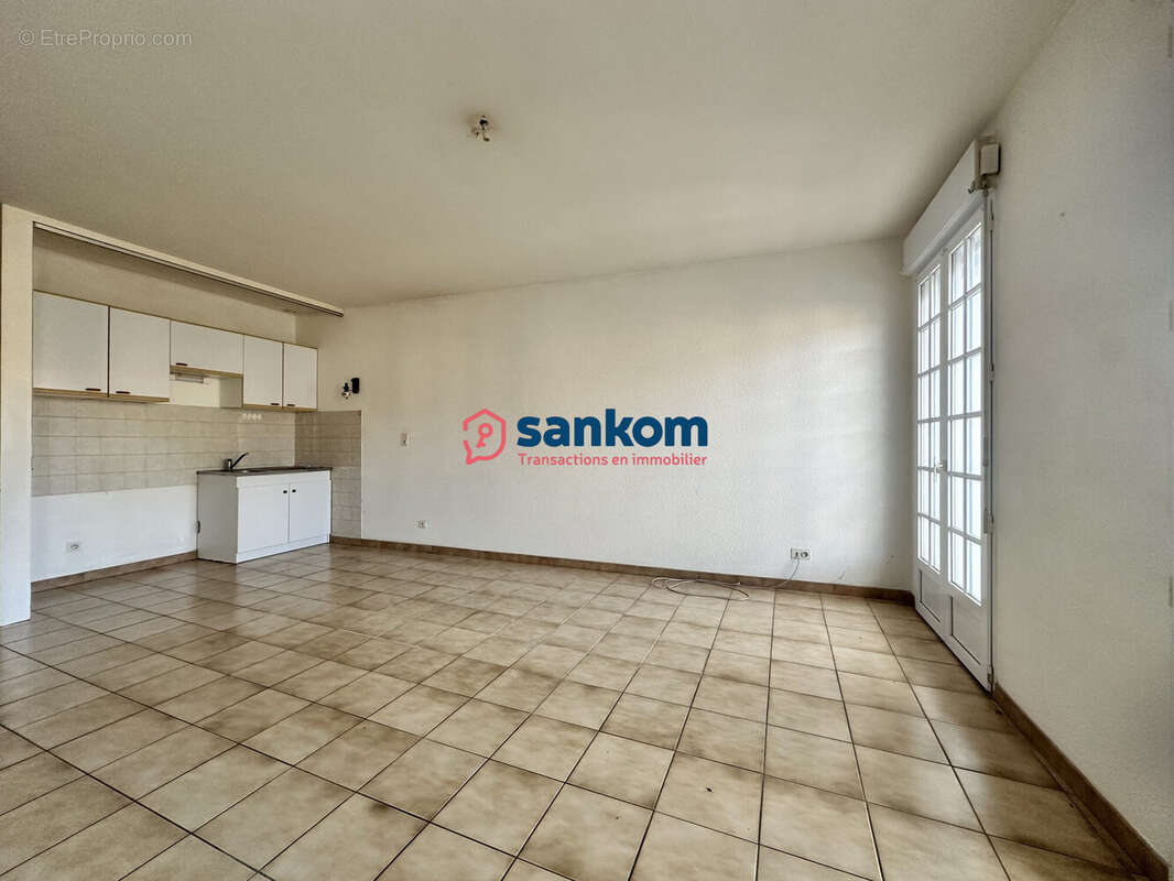 Appartement à LAUSSONNE