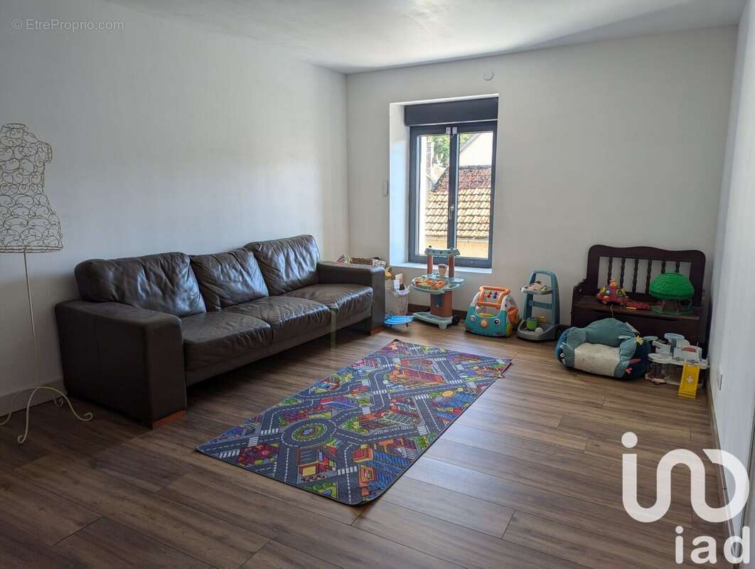 Maison 226 m² à Vallan  - photo 5