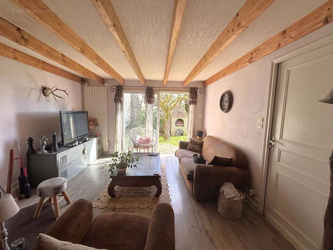 Maison à SAINTE-BAZEILLE